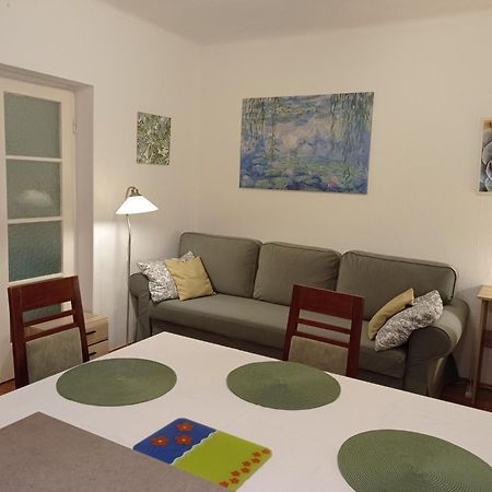 Zsuzsa Apartman Budapest Exterior photo